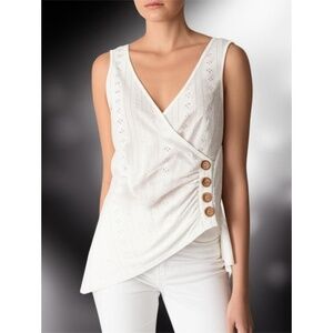 Salanta Womens White Wrap V-Neck Sleeveless Top Size Large Eyelet Chic